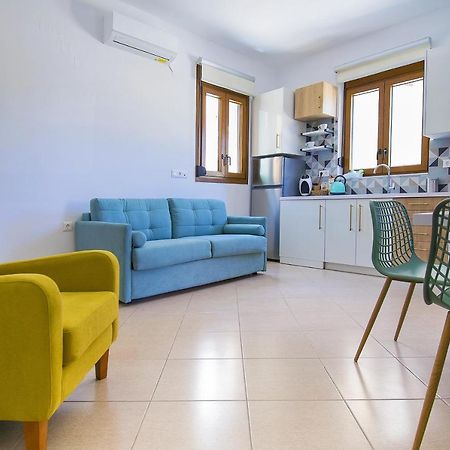 Petite Palace Resmo Dış mekan fotoğraf