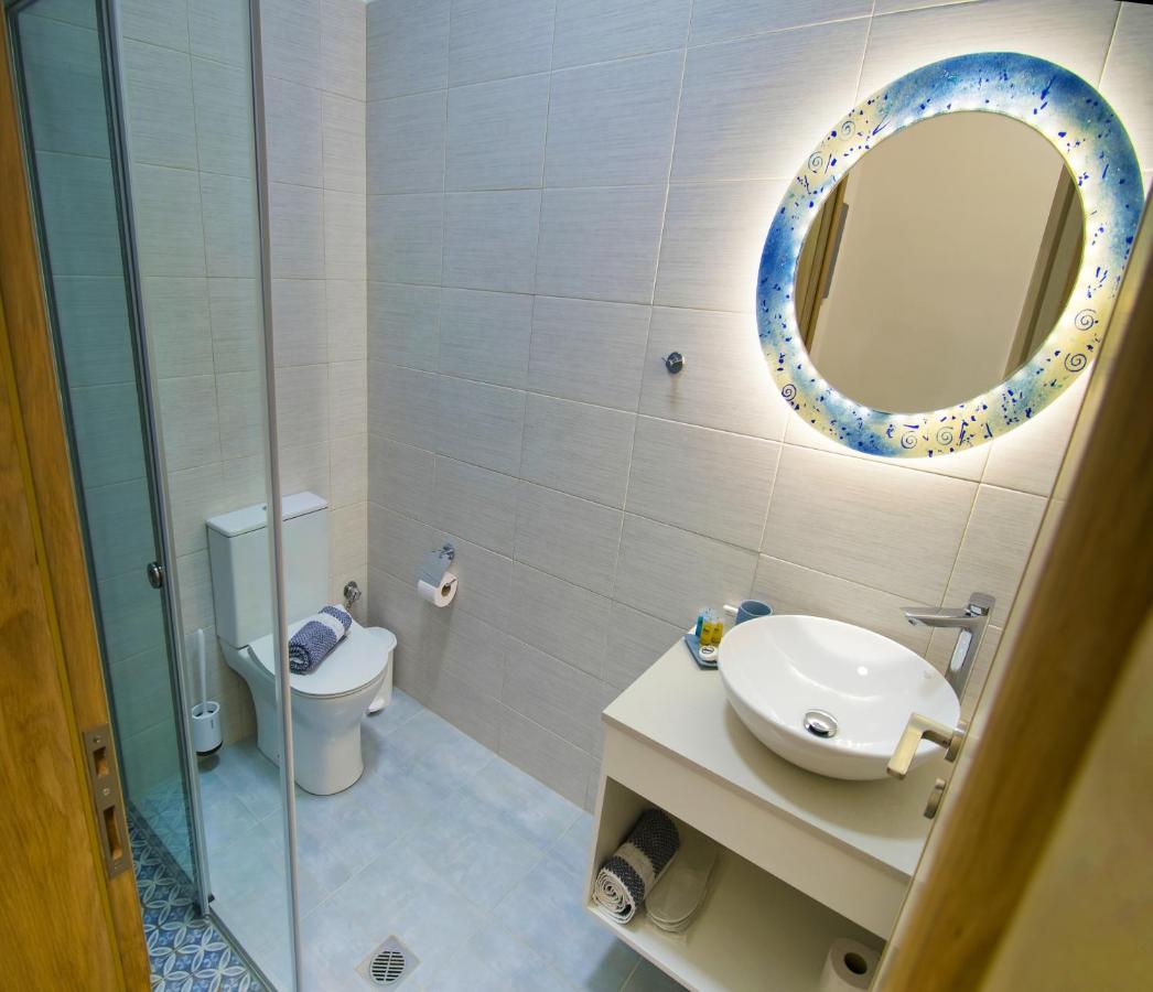 Petite Palace Resmo Dış mekan fotoğraf
