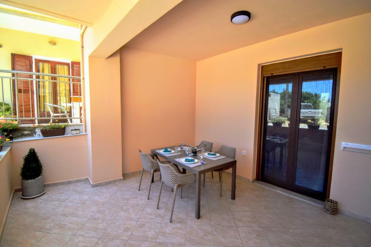 Petite Palace Resmo Dış mekan fotoğraf